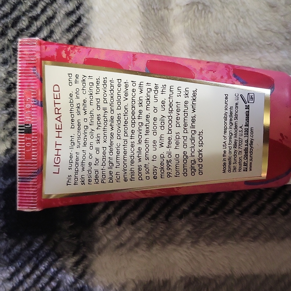 Sunscreen - Picture 2 of 2